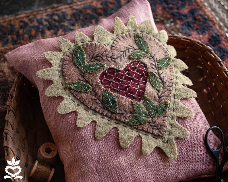 Sweetheart Wooly kit Pattern on Rebekah Smith's website image 0