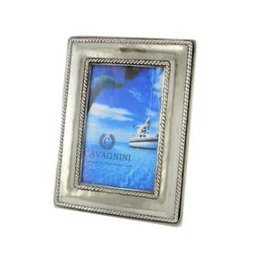 Picture Frame in solid metal, Technique of casting metal. Glossy surface. Chiselled by master craftsmen in Italy 3"1/2 x 5"