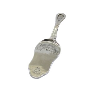 cake shovel of great elegance and beauty cakes.