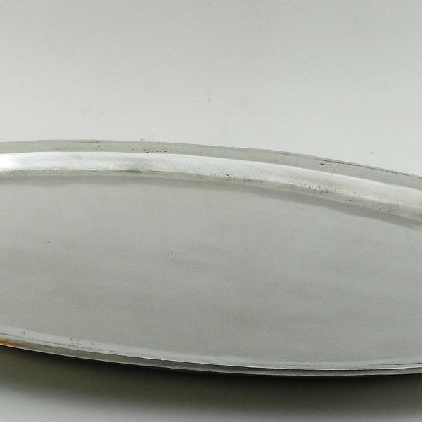 Oval tray 36x26.5cm (10.43x14.17 inch) You can order it with or without handles. Pure pewter tray for food.