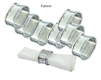 Artesanía italiana para tu mesa: un juego de 8 servilleteros de peltre hechos a mano.