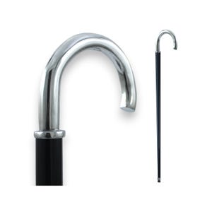 Peut inclure: Une canne de marche en bois noir avec une poignée incurvée argentée.