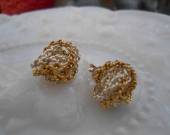 Vintage 14k Two Tone White & Gold Braided Love Knot Post Stud Earrings Estate Jewelry
