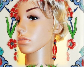 Boucles d'oreilles d'esprit ottoman, rouge bleu et or, perles vintage, COULEURS IZNIK