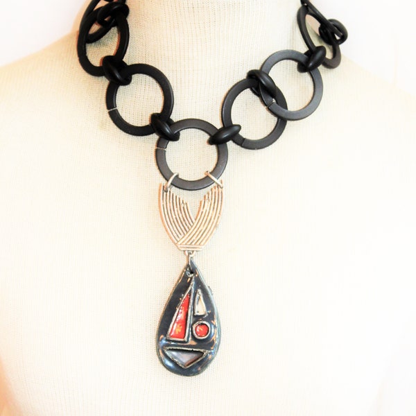 Collier sautoir xxl, sautoir moderniste, pendentif Vallauris, voilier pop'art, gypset, space age, VALLAURIS ARTY !