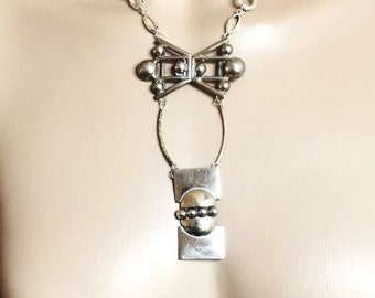 Collier sautoir space age, boucles 1930, rares boucles, argent, géométrique, futuriste, design, RETOUR vers le FUTUR !