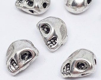 10pcs Small Skull Metal Beads Antique Silver 8x6mm - B669628