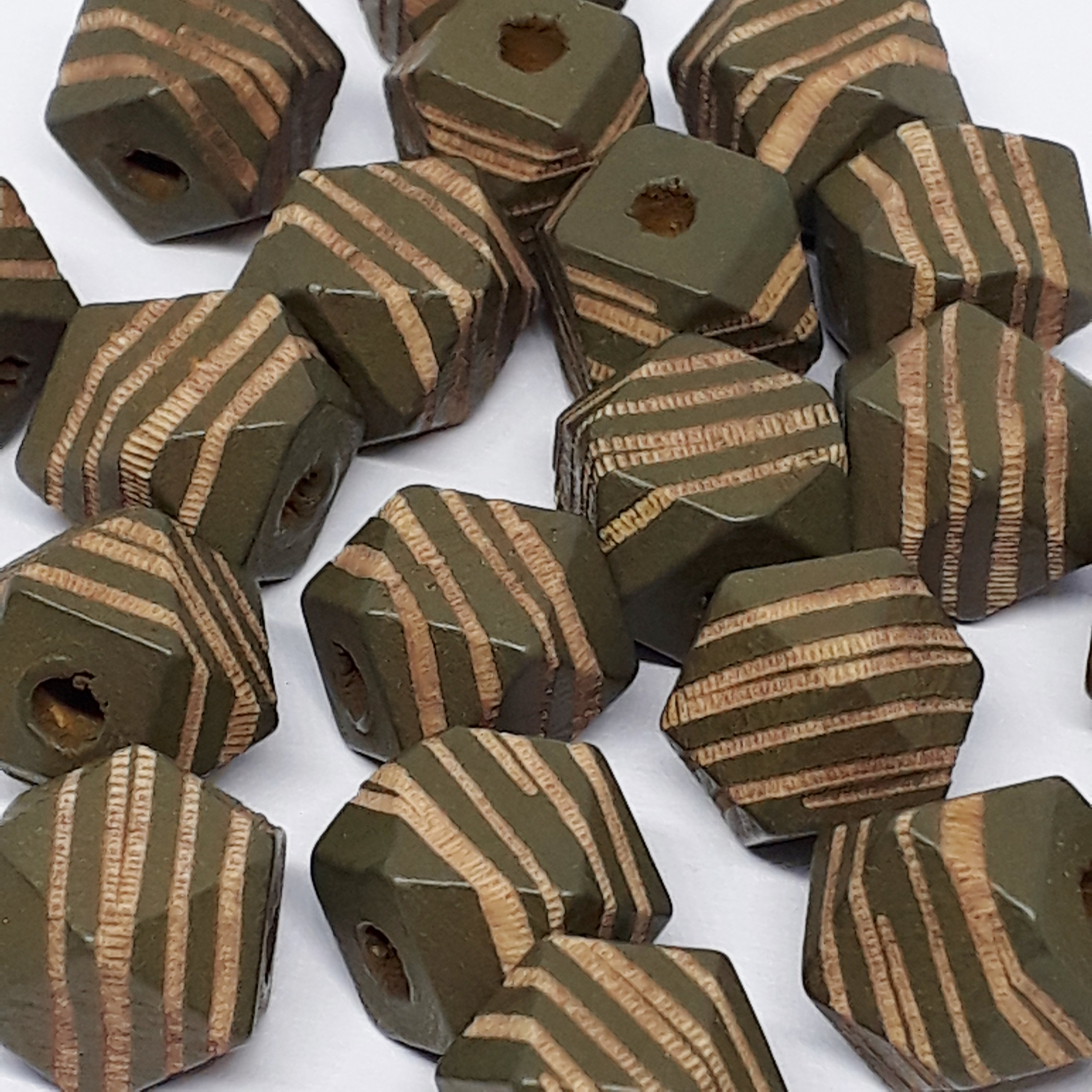 10mm Round Green Wooden Beads for Crafts, Waxed Dyed Natural Wood