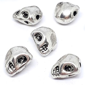 10pcs Small Skull Metal Beads Antique Silver 8x6mm - B669628