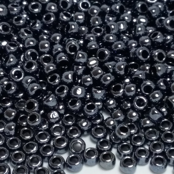 10g Opaque Jet Black TOHO Seed Beads 8//0-49