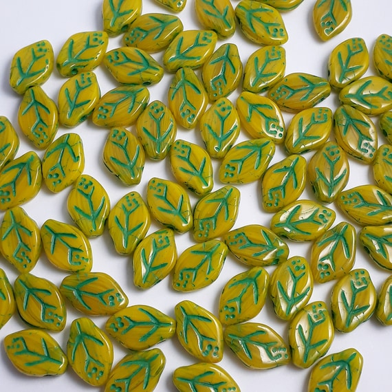12x7mm 20pcs Opaque Black /& Yellow-Lined Czech Glass Leaf Beads GB703