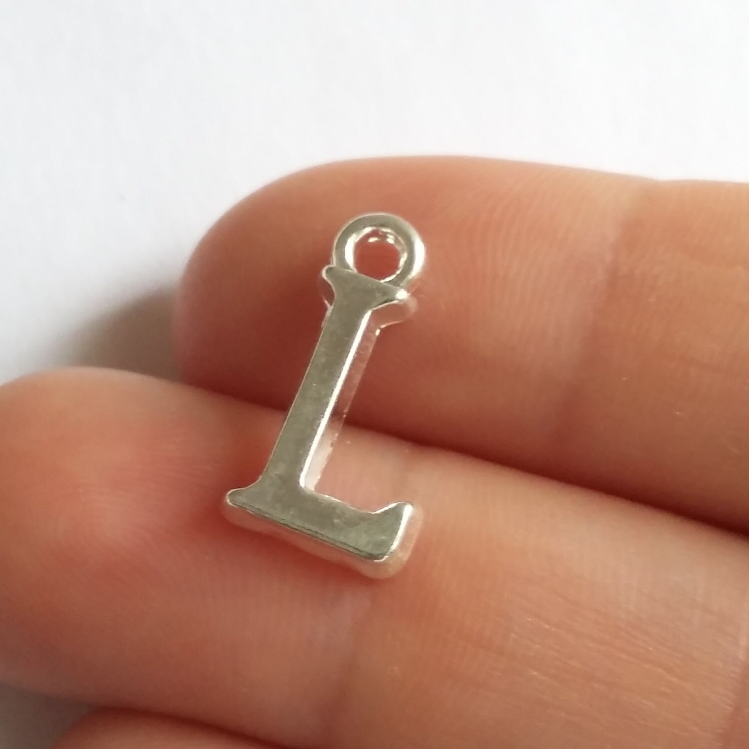 4pcs L Initial Letter Charms Silver 