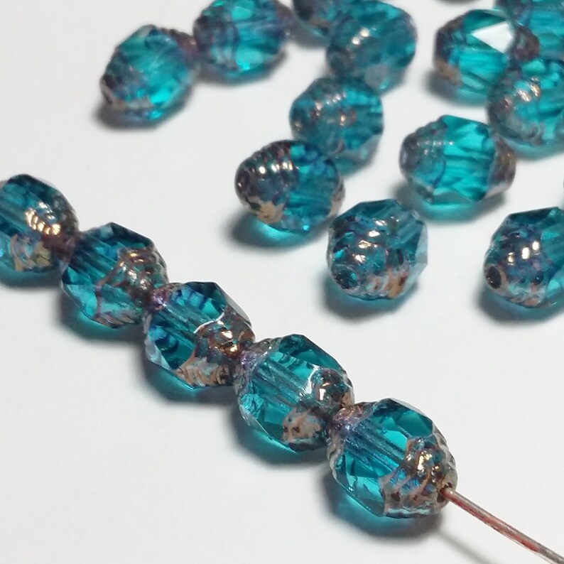 10pcs Cathedral Blue Czech Glass Oval Beads 8x6mm GB231