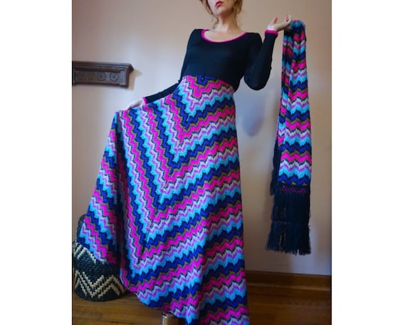Vintage 60s 70s Chevron Full Skirt Knit Maxi Dress