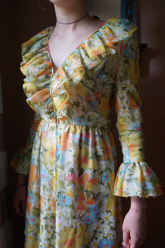 Vintage 60s Yellow floral ruffled long maxi dress… - image 10