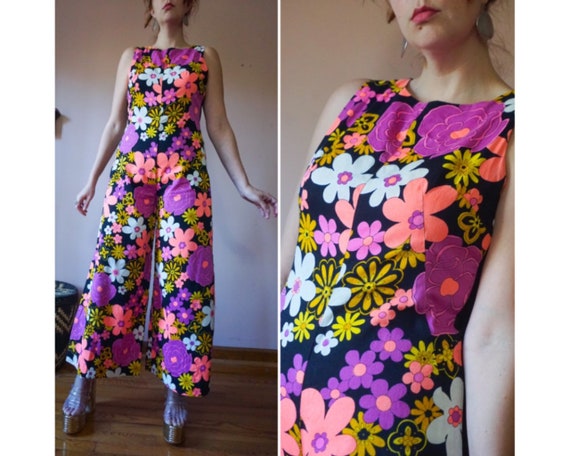 Vintage 60s Groovy Flower Power Jumpsuit Hippie Mo