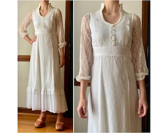Vintage 70s Dress - White Prairie Dress - Cottagecore Grannycore Boho Lace
