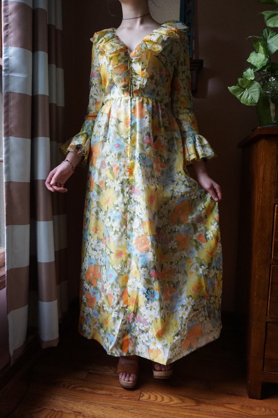 Vintage 60s Yellow floral ruffled long maxi dress… - image 8