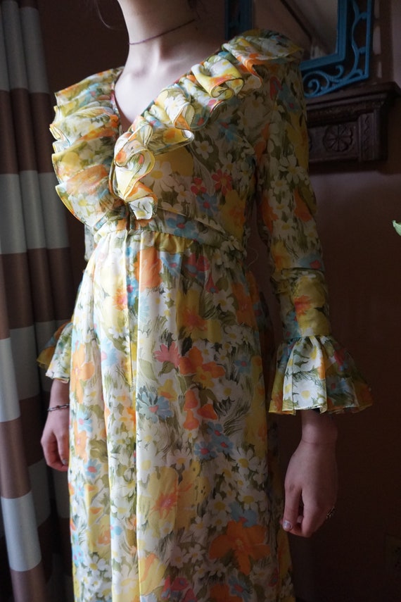 Vintage 60s Yellow floral ruffled long maxi dress… - image 3