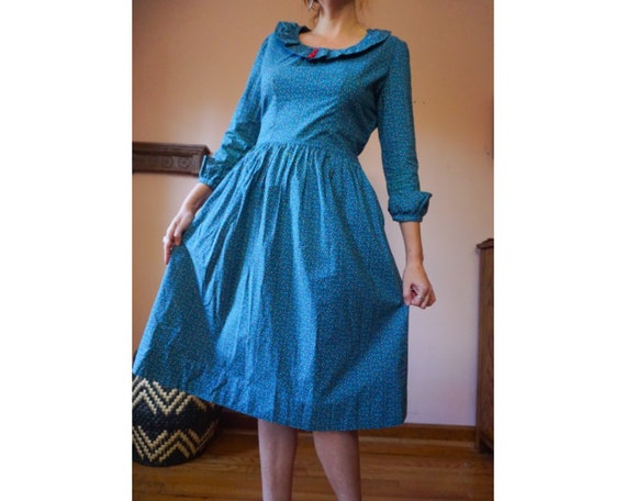 Vintage 30s 40s Blue Cotton Calico Floral Ruffled… - image 1