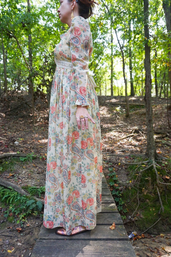 Vintage 70s Romantic Floral Prairie Peasant Dress… - image 7