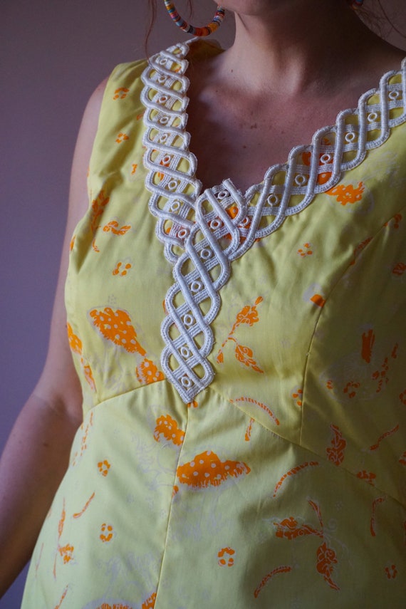 Vintage 60s Yellow Mushroom Dress Embroidered She… - image 2