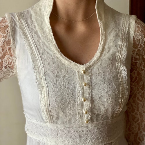 Vintage 70s Dress - White Prairie shops Dress - Cottagecore Grannycore Boho Lace