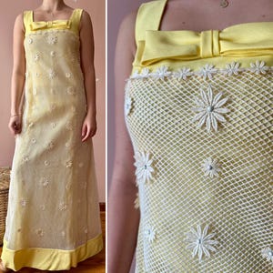 Vintage 60s Yellow Crochet Appliqué Netted Daisy Flower Power Maxi Dress Hippie