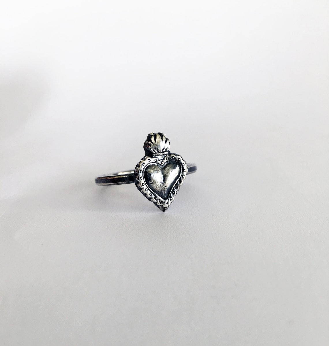 WILLIAM GRIFFITHS Metal Couture Sacred Heart ring main image 1