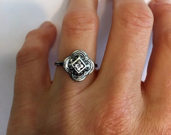 Silver Clover Ring, Lucky Ring, Quatrefoil Ring, Christian Jewelry, Four Leaf Ring, Irish Ring, Moroccan Ring, Ornamental Ring, Clover Ring
