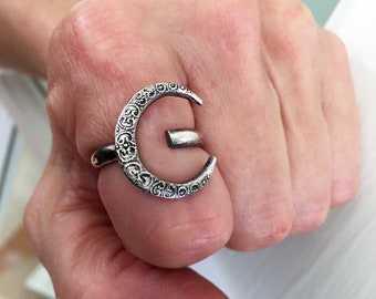 Silver Moon Ring, Adjustable Moon Ring, Crescent Ring, Half Moon Ring Ring,  Moon Phase Ring, Bohemian Ring, Celestial Jewelry, Boho Jewelry