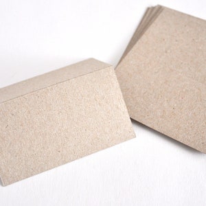 blanko Tischkarten aus Recycling Kraftpapier, 20 Stück, nachhaltige Faltkarten DIN A7, Platzkarten, Namensschilder für Hochzeit, Geburtstag