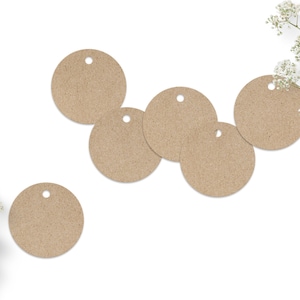 kleine Geschenkanhänger aus Recyclingpapier, 4cm, runde Papieranhänger in Kraftpapier grau oder weiß, kreisförmige Tags für Gastgeschenke