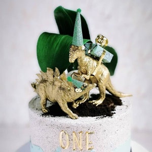 Dinosaur Cake Toppers: Party Hats, Personalized Flag