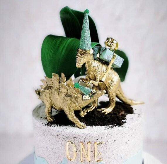 Dinosaur Cake Toppers: Party Hats, Personalized Flag