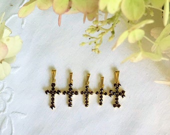 Pequeñas cruces de granate ~ Collares de cruces de granate raros ~ Collar de granate ~ Cruces de granate bohemias
