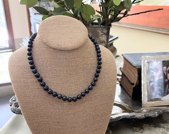 Elegante collar de perlas negras ~ Perlas de 8-9 mm ~ Perlas nupciales ~ Dama de honor ~ Impresionante