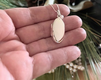 Elegante y moderno medallón liso de plata esterlina ~ Elige tu cadena - Medallón de plata esterlina - Envío gratis