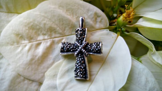 Marcasite Sterling Silver Cross Pendant NBJ412 Marcasite Cross Marcasite Necklace