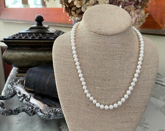 Elegante collar de perlas de 8 mm ~ Perlas de 8 mm ~ Cierre de 14 quilates