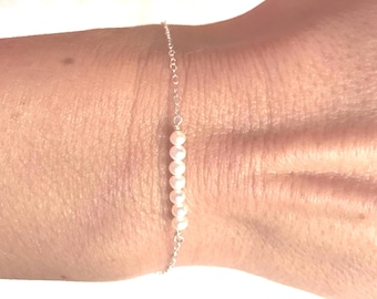 Bracelet de petites perles ~ Bracelet de perles sterling ~ Bracelet de perles remplies d'or rose ou d'or jaune ~ Bracelet de perles blanches ~ Emballage cadeau