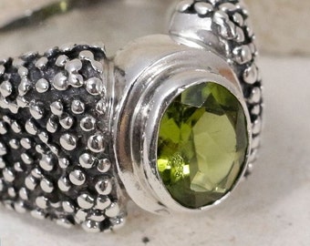 Sterling zilveren kiezelgroene Peridot ovale ring NBJ105 maat 5,5