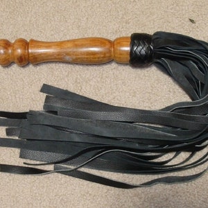 THUDDY Black Leather Flogger Cat Of 9 TAILS NEW Soft Leather Tails Falls