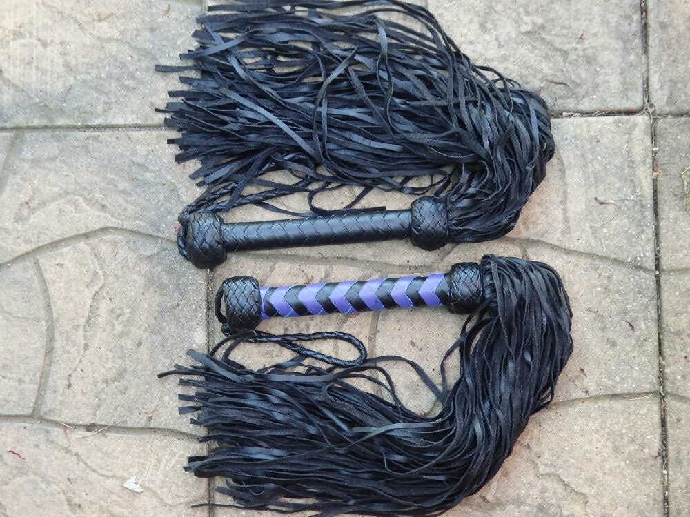 Double ply dragons leather flogger – Exquisite Pain Toys