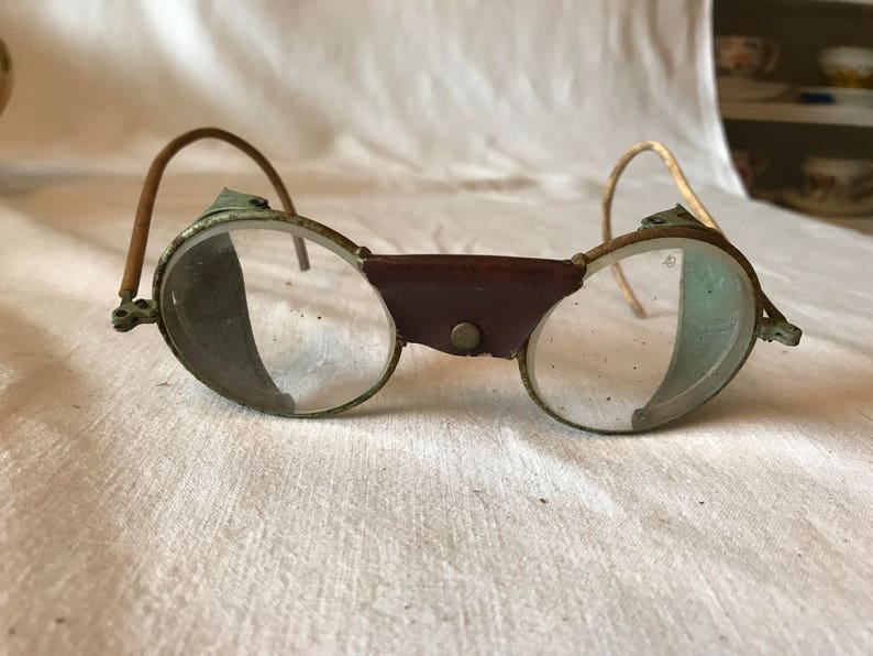 Vintage Collectible Military Aviator glasses with leather nose piece and mesh side guards Steampunk 1940's display militaria image 2