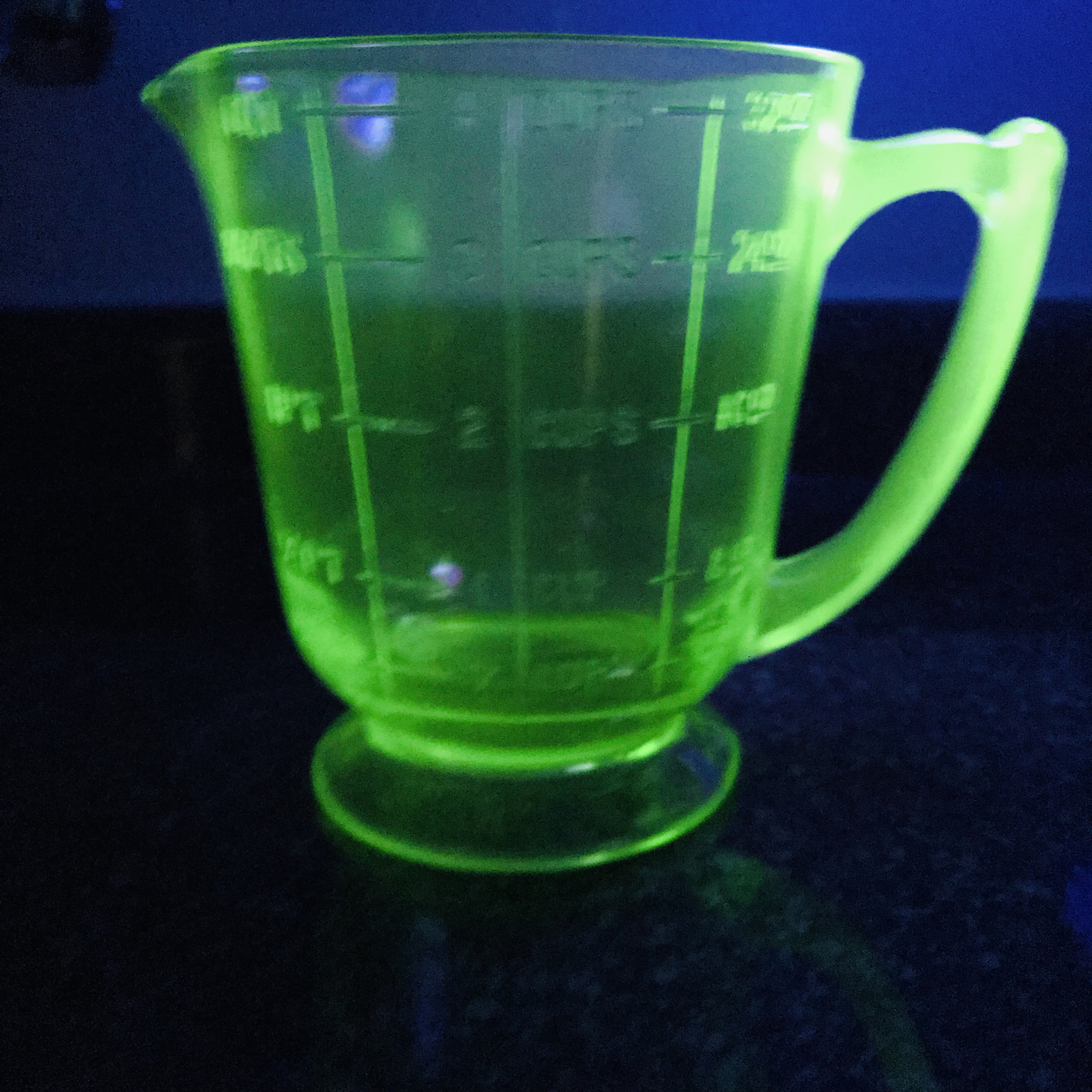 Green Glass 4 Cup Measuring Cup - Magnolia