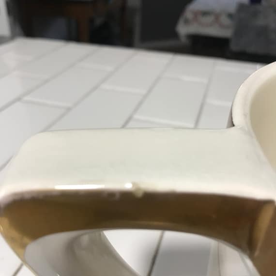 DecorRack Plastic Serving Bowl with Lid, White (1 Bowl)