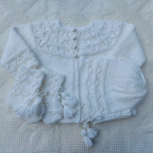 Classic hand knit baby layette set (white) in infant sizes 0-3/3-6 months,trimmed with eyelet detail, baby gift, vintage pattern, very soft