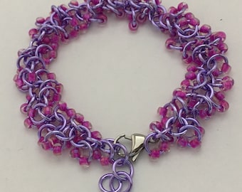 Shaggy beaded chainmaille bracelet