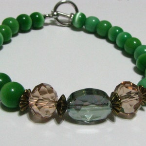 Emerald green and crystal bead bracelet image 1